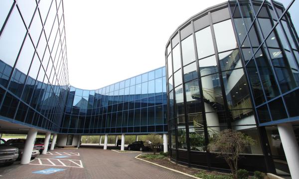 office condo, auction, for sale, Oak Brook, I-88, Tri-State tollway, East/West Corridor, office