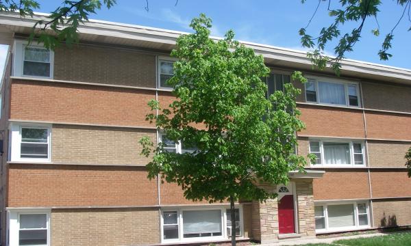 Six unit apartment building in Elmwood Park