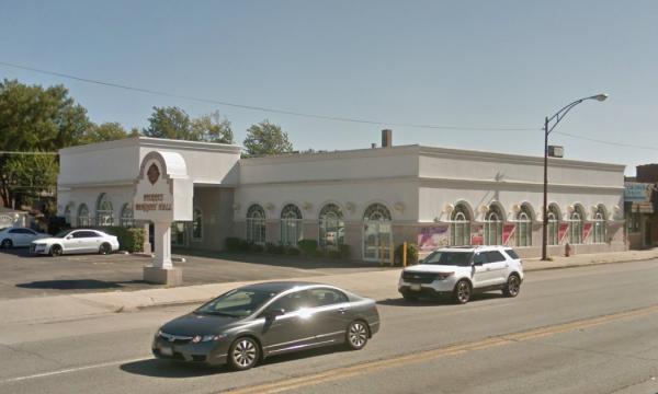 Banquet hall with restaurant under management on Harlem Ave