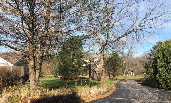 27.83 Wooded Sprawling Acres in Sheridan, IL