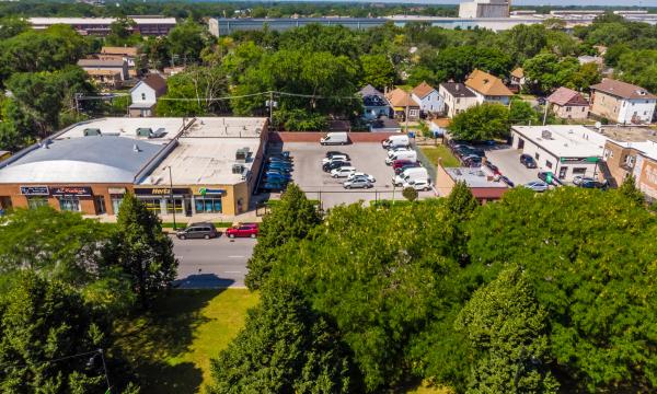 Prime Retail/Office Storefronts on Stony Island Avenue 2