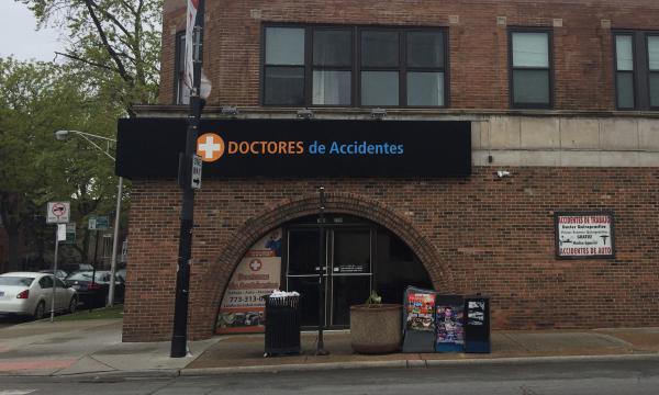 Medical office storefront for lease in Little Village