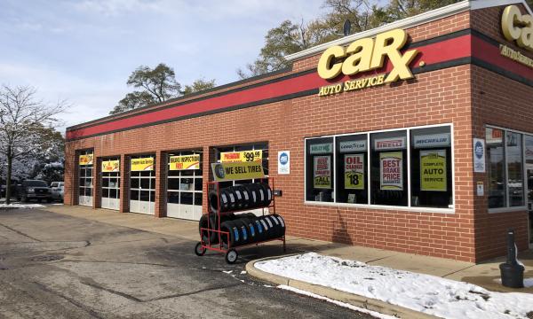 Auto-repair shop available for lease in Arlington Heights