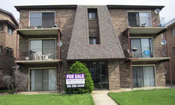 Fully Occupied Six-Unit Apartment Building in South Suburbs of Chicago