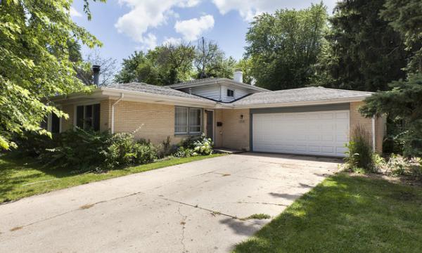 Leased single-family house in Libertyville 