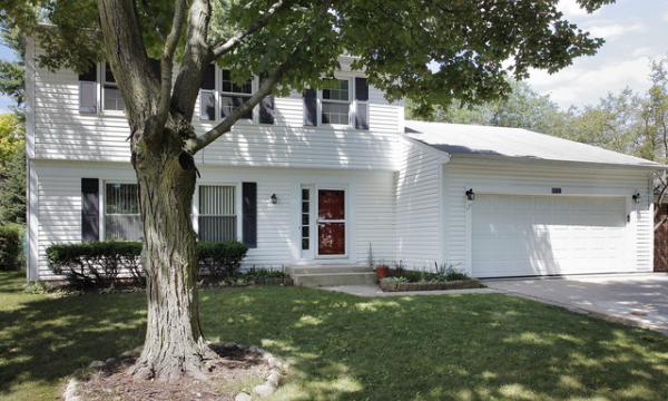 Leased single-family house in Vernon Hills