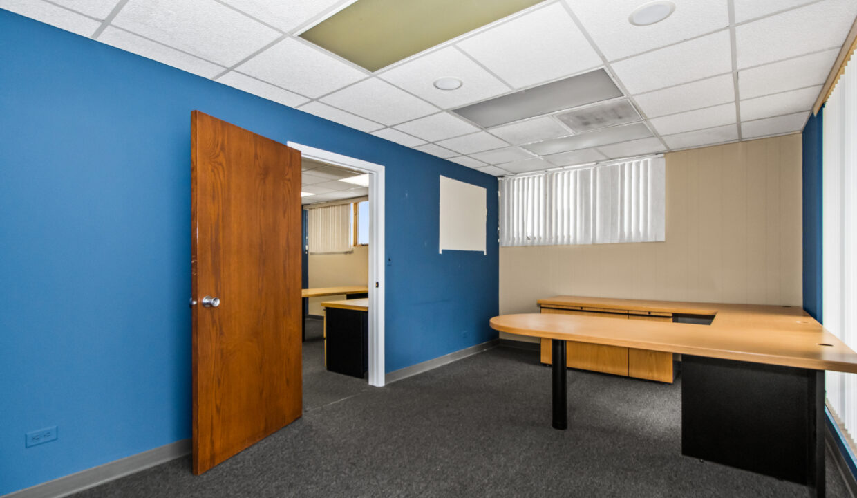 013_hdr_v501965_1officeb
