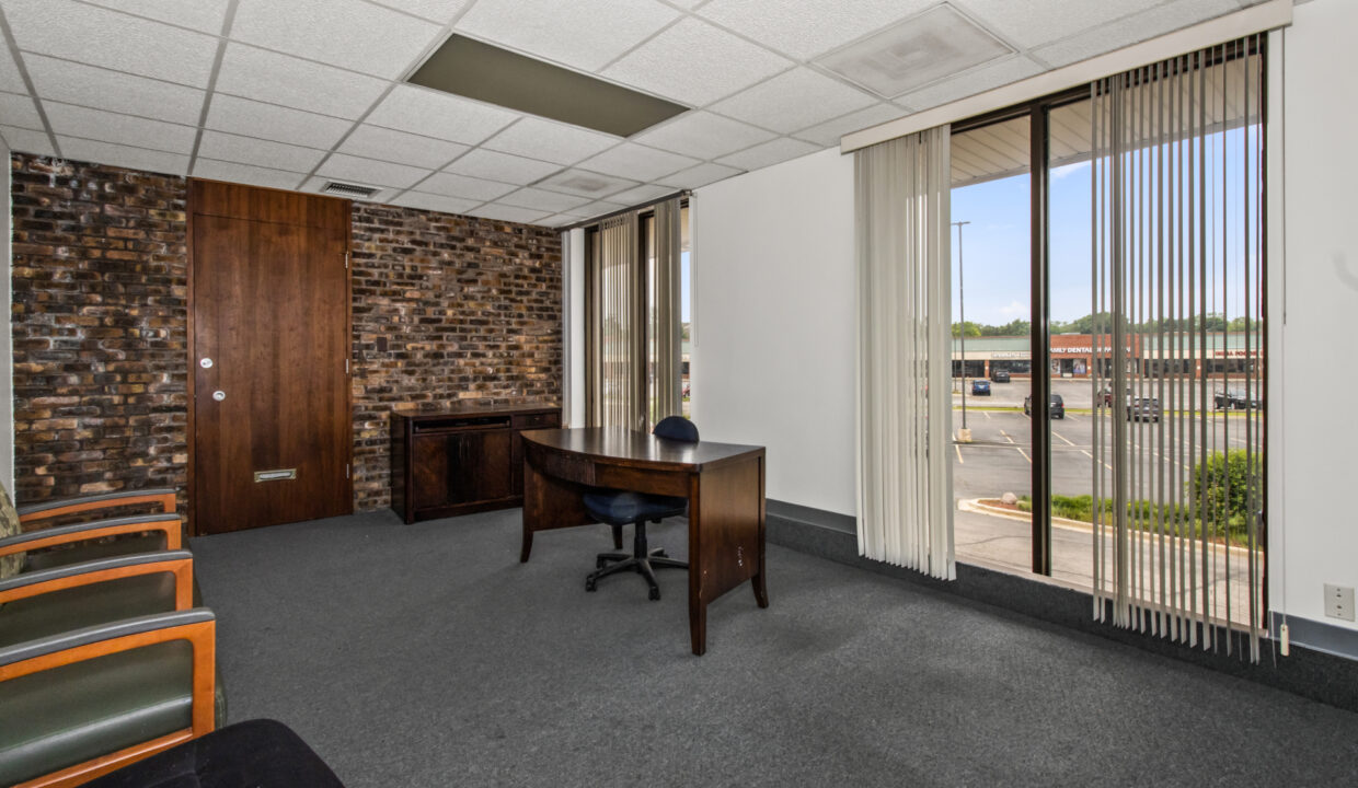 014_hdr_v501965_1officea