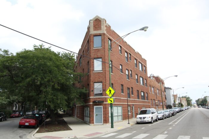 10 Unit Multi-Family Building: Located at Barry and Clybourn in Roscoe Village