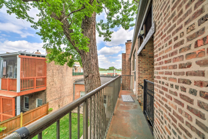 For Sale: Two-Story Mixed-Use Property in Oak Park