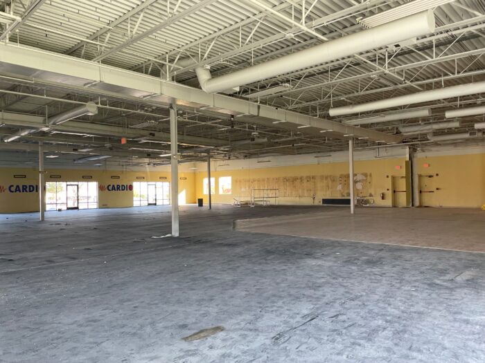For Lease: Retail Outlot on Strong Commercial Corridor