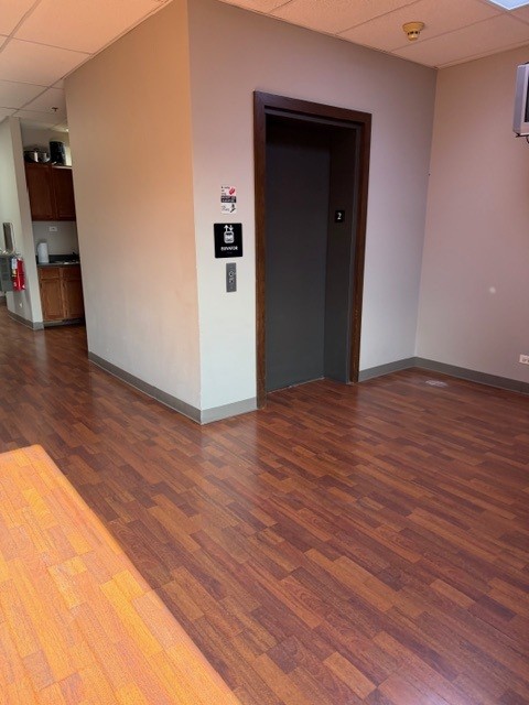 For Lease: Full-Floor Office Suite in Prime La Grange Location