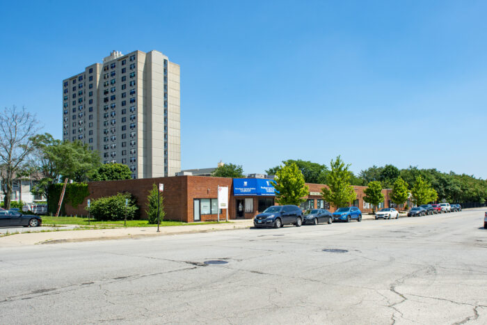 Retail Strip Shopping Center in Woodlawn/Hyde Park