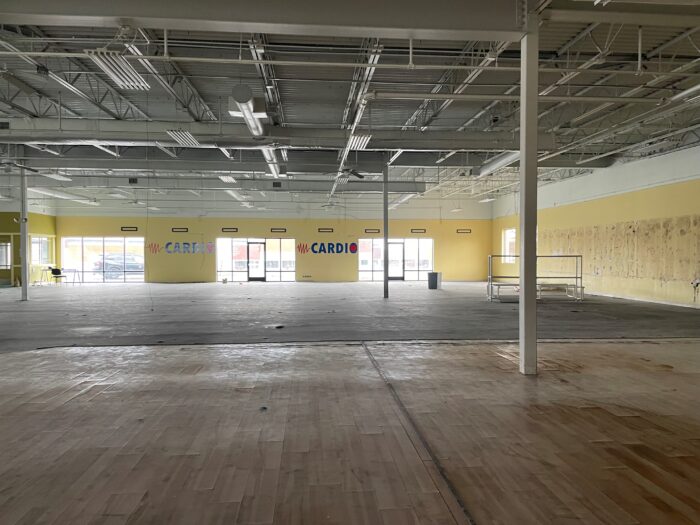 For Lease: Retail Outlot on Strong Commercial Corridor