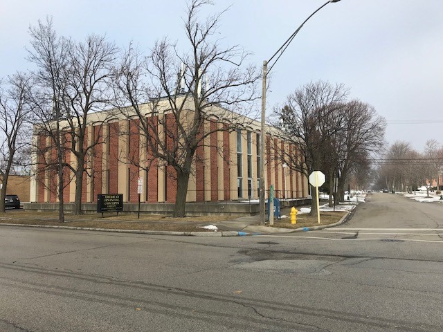 10,500 SF Park Ridge Office – Potential to Rehab & Add Value