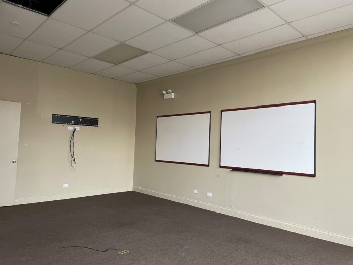 For Lease: Neighborhood Retail/Office on Prime North Ave. Corner