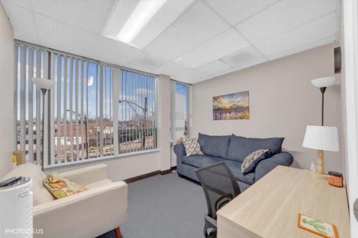 For Sale: Newly Updated Office Building in Jefferson Park