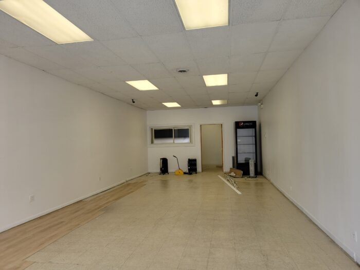 For Sale: Retail on Heavily Trafficked Belmont Avenue
