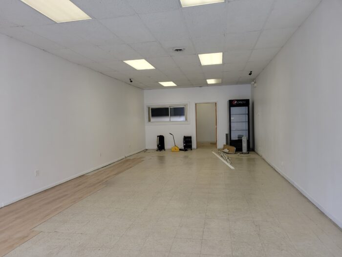 For Sale: Retail on Heavily Trafficked Belmont Avenue