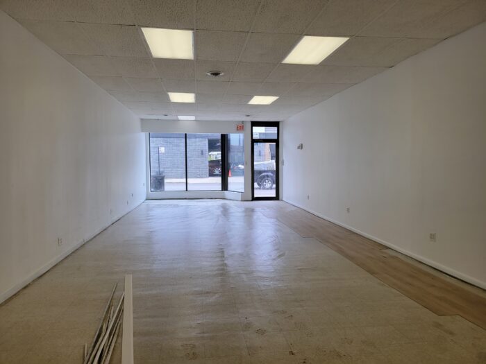 For Sale: Retail on Heavily Trafficked Belmont Avenue