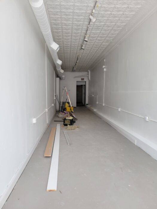 For Sale: Retail on Heavily Trafficked Belmont Avenue