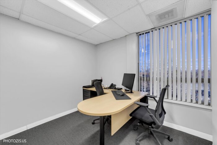 For Sale: Newly Updated Office Building in Jefferson Park