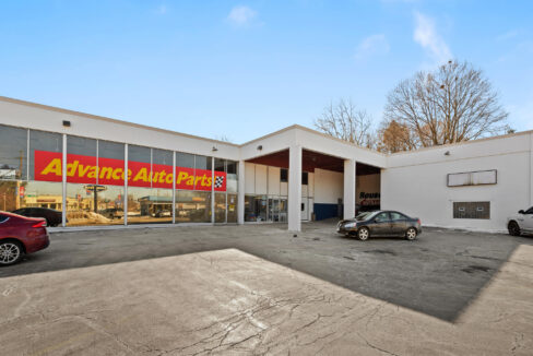 211 S Milwaukee Ave Libertyville IL 60048 USA-001-013-0001-MLS_Size_0