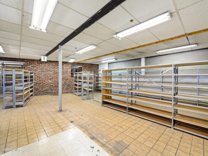 For Sale: Former Advanced Auto  on Heavily Trafficked Milwaukee