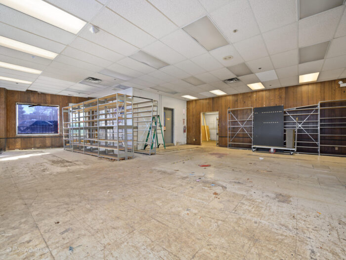 For Sale: Former Advanced Auto  on Heavily Trafficked Milwaukee