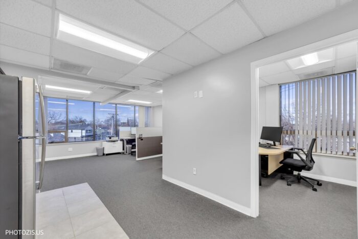 For Sale: Newly Updated Office Building in Jefferson Park
