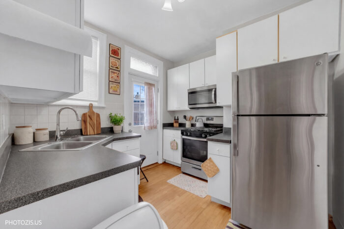 For Sale: Two-Story Mixed-Use Property in Oak Park