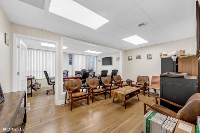 For Sale: Newly Updated Office Building in Jefferson Park