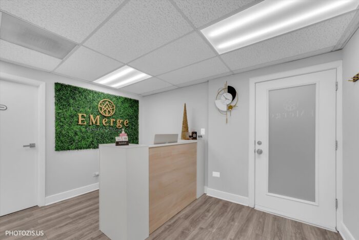 For Sale: Newly Updated Office Building in Jefferson Park