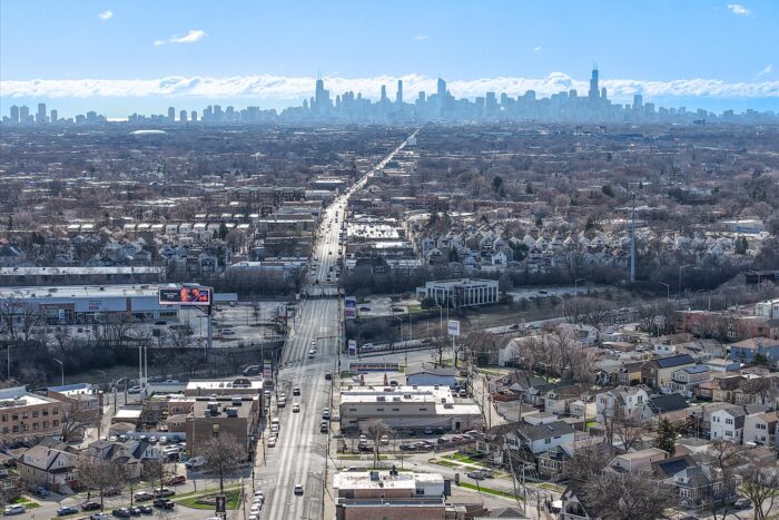 For Sale: Newly Updated Office Building in Jefferson Park