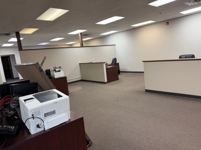 For Lease: Full-Floor Office Suite in Prime La Grange Location