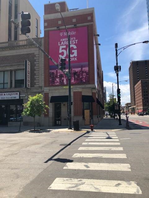 Prime River North Retail/ Office For Lease