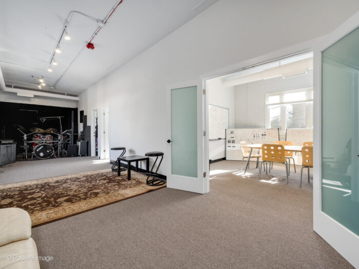 For Sale: Mixed-Use Building in Downtown Highland Park