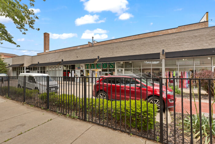 Neighborhood Retail Strip Center on Busy 47th Street