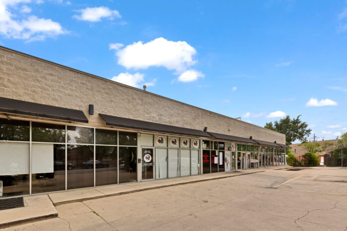 Neighborhood Retail Strip Center on Busy 47th Street