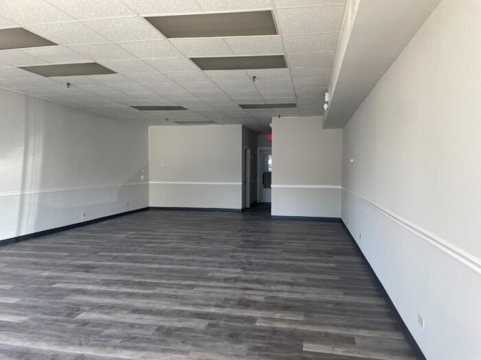 For Lease: 1,000 SF Retail Space in Turn-Key Condition