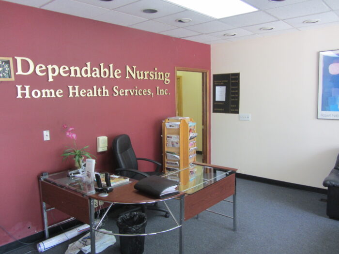 9,120 SF Office on Touhy Near I-94 and Lincoln Ave.