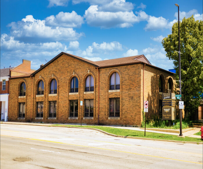 For Sale: Office Building in Downtown Highland Park