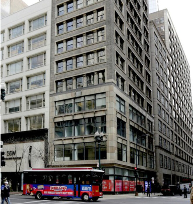 Priced to Sell – Spacious, Well-Appointed Live/Work Condominium | Prime East Loop Location