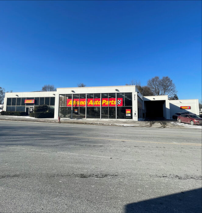 For Sale: Former Advanced Auto  on Heavily Trafficked Milwaukee