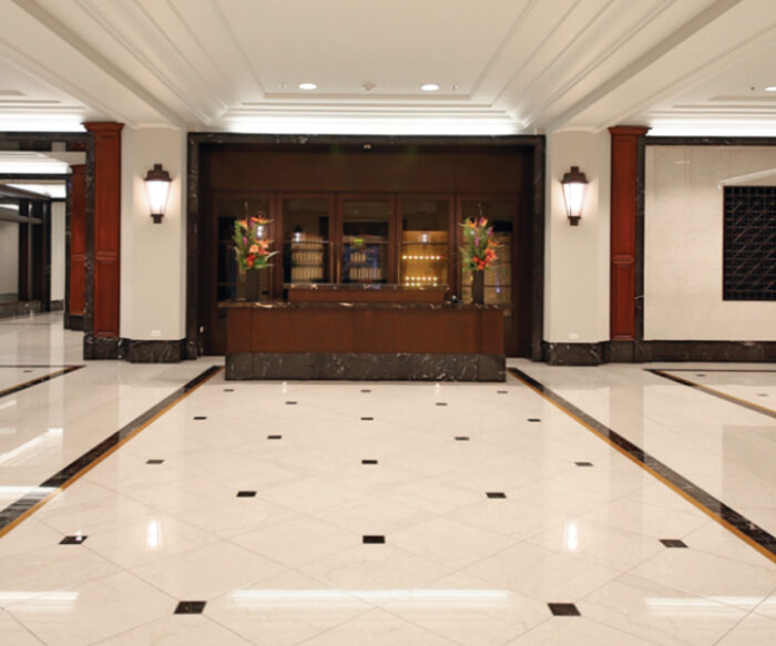 Formerly Managed: 208 S. LaSalle St. | 219,332 SF Office/Retail portion of an approximately 825,000 SF Landmark Building