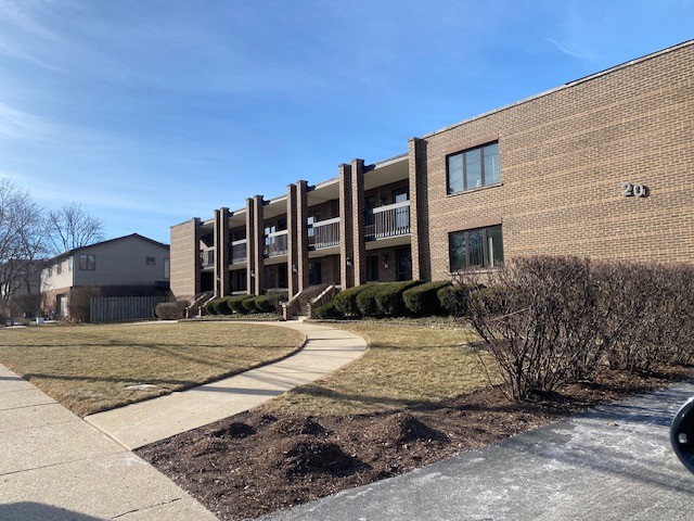 Formerly Managed: Fully Leased Multi-Family in Park Ridge