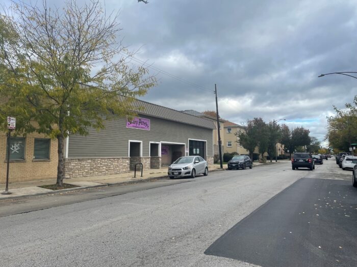 For Sale: 8,600 SF Retail/Office  with 75’ of Frontage on Montrose