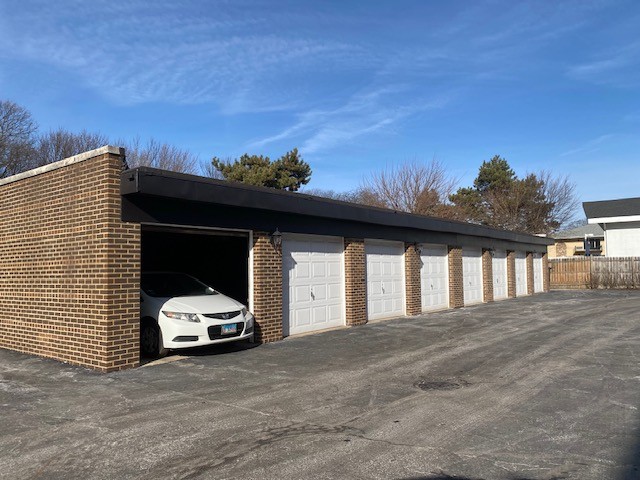 For Sale: Fully Leased Multi-Family in Park Ridge