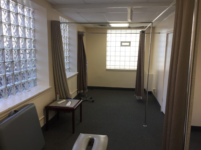 Turn-Key Medical Office Space For Rent in Edgewater