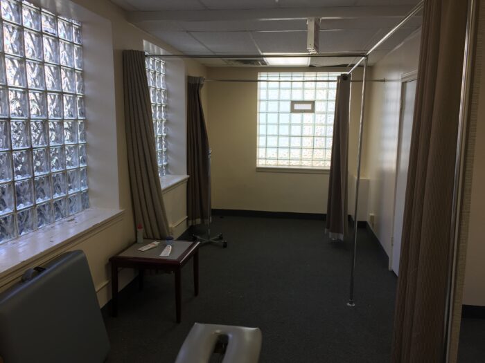 Turn-Key Medical Office Space For Rent in Edgewater